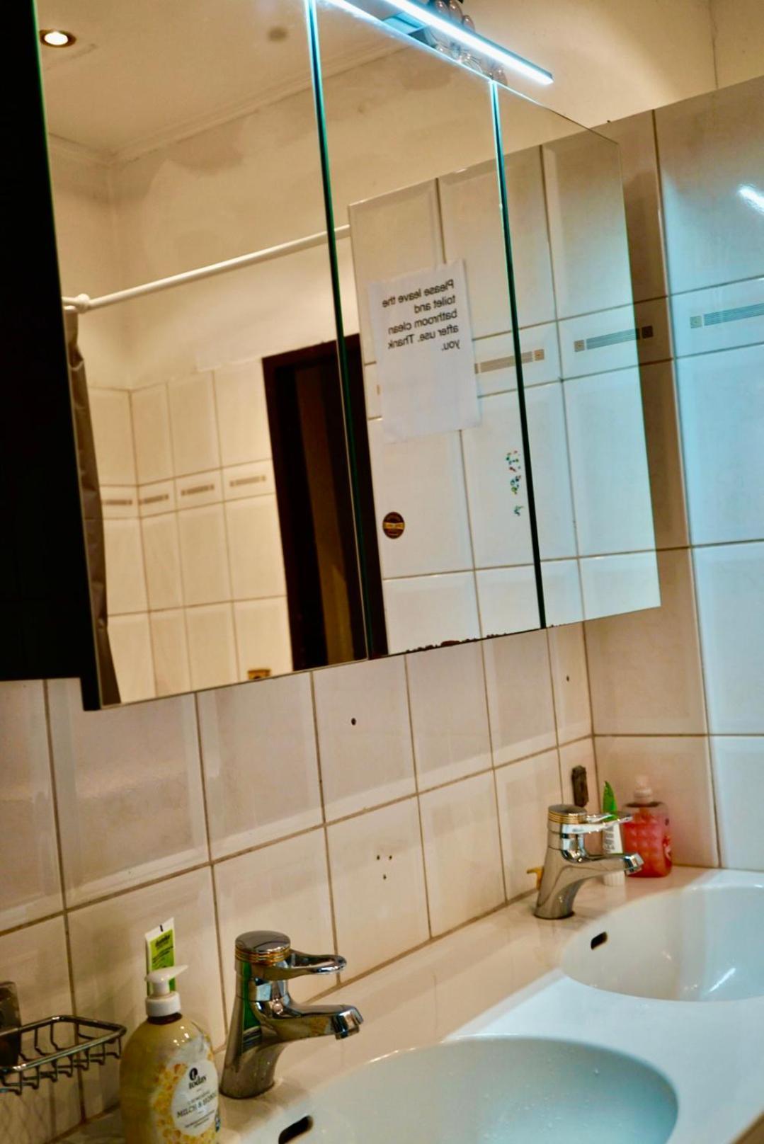 U6 Schoepfwerk Hostel 1 Виена Екстериор снимка